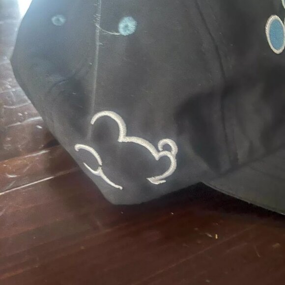 Disney Vacation Club Member Hat Exclusive DVC Adjustable Baseball Cap Black - Picture 2 of 6
